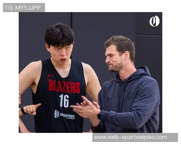 媒体人透露斯普利特重视杨瀚森将安排合适时机让其上场锻炼